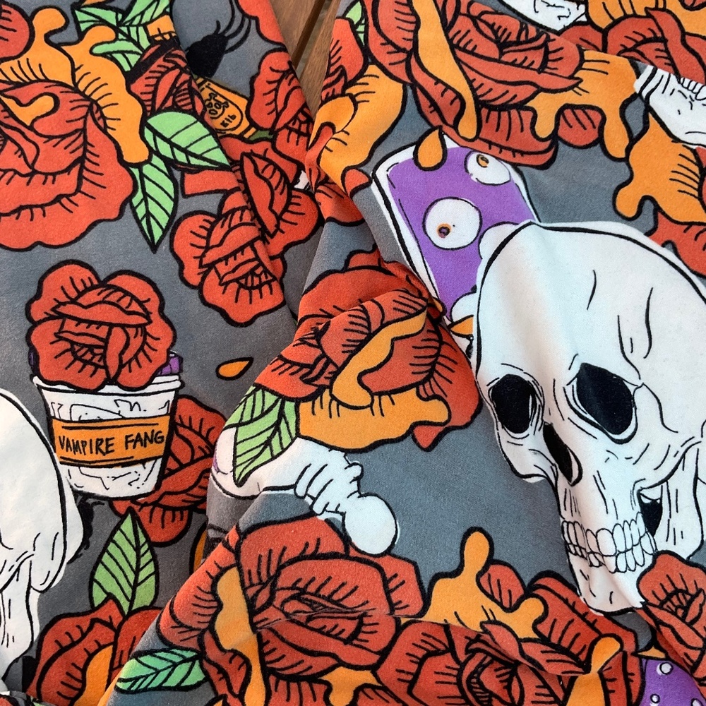 LuLaRoe skull potion flower leggings TC Tall and Curvy size